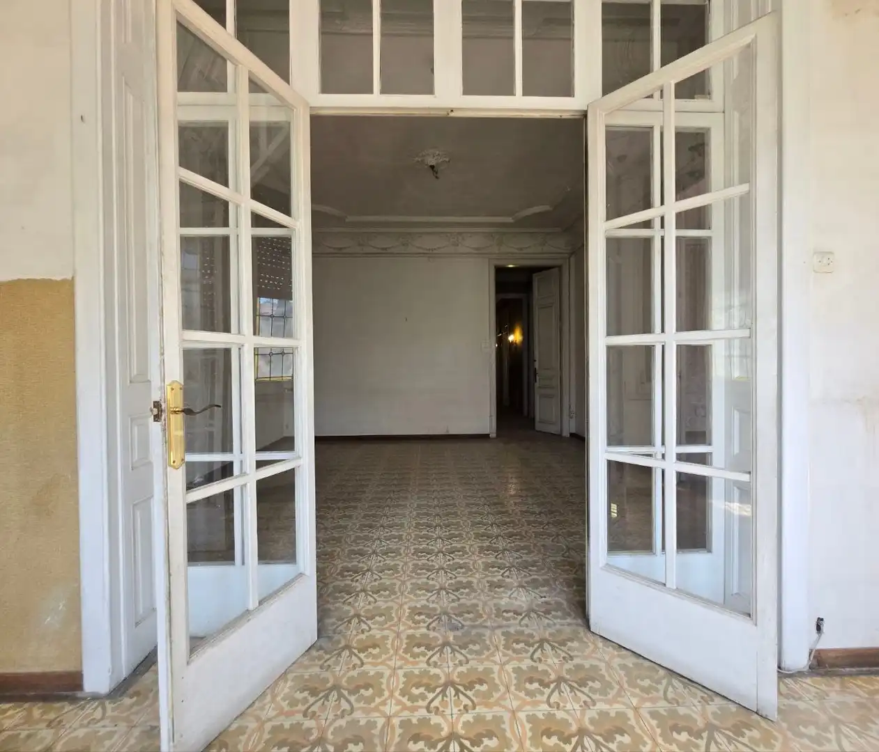 Piso en venta en Barcelona con Calefacción, Trastero y Balcón