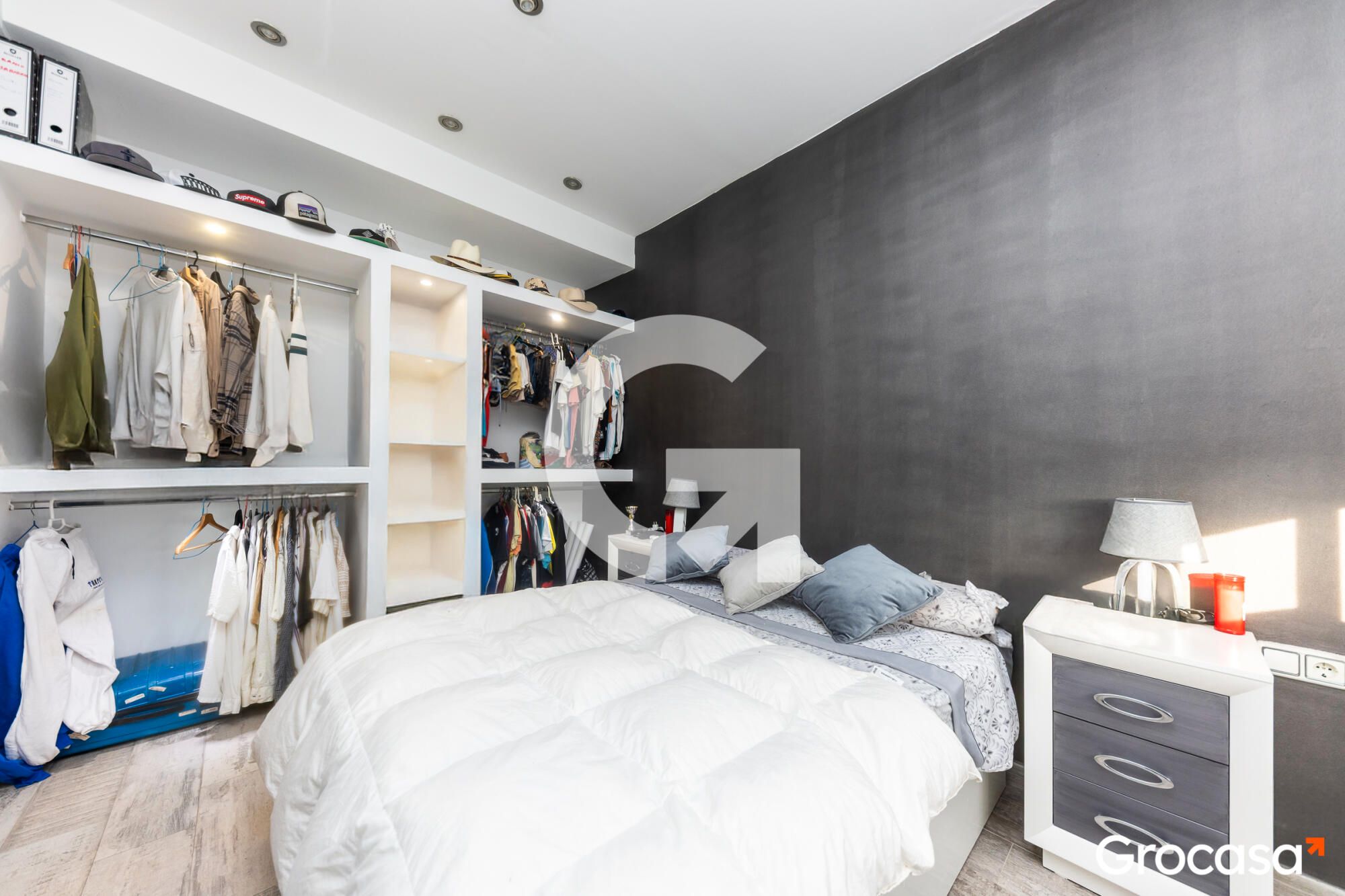 Bedroom of Flat for sale in Sant Boi de Llobregat  with Air Conditioner, Oven and Balcony