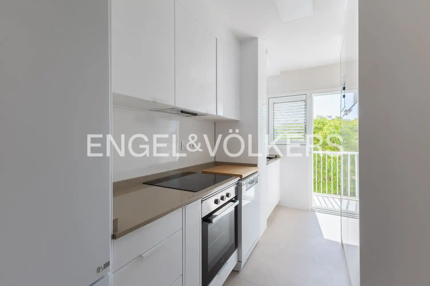 Kitchen of Flat for rent in Sagunto / Sagunt  with Heating, Private garden and Terrace