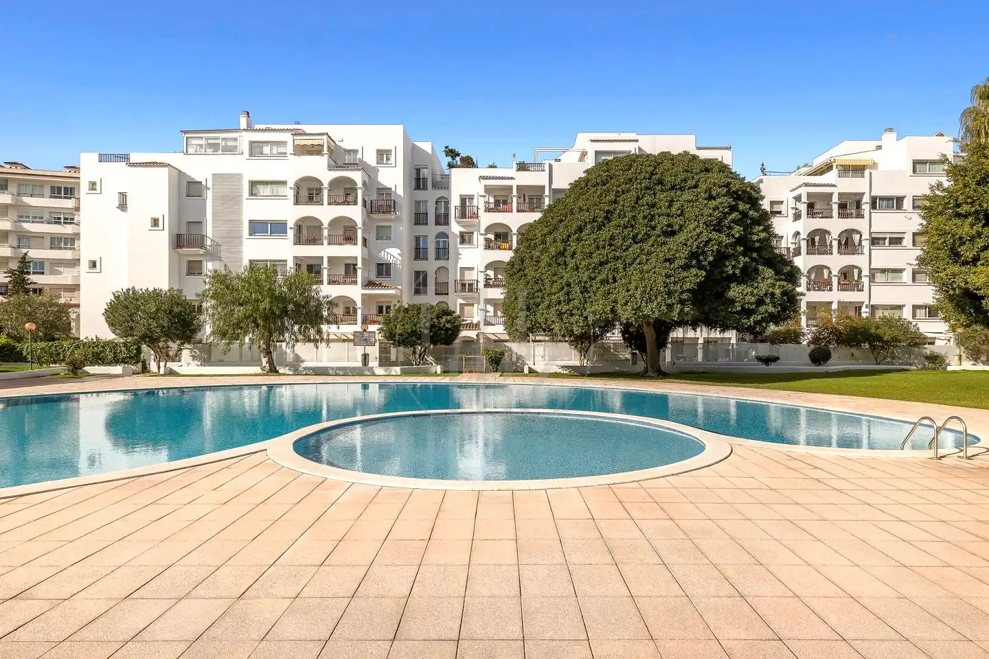 Schwimmbecken von Dachboden zur Miete in Eivissa mit Terrasse, Möbliert und Internet