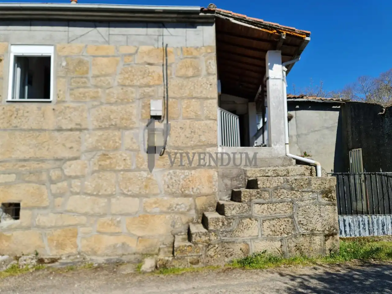 Außenansicht von Haus oder Chalet zum Verkauf in Xinzo de Limia mit Privatgarten, Terrasse und Balkon