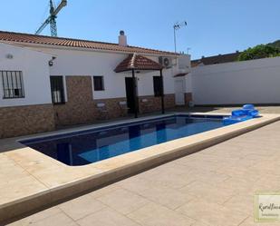 Piscina de Casa o xalet en venda en Almadén de la Plata amb Piscina