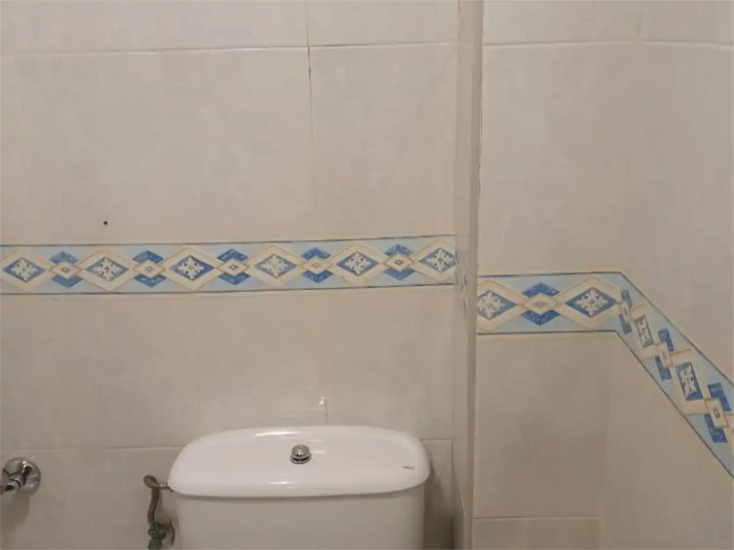 Bany de Pis en venda en Ourense Capital  amb Balcó