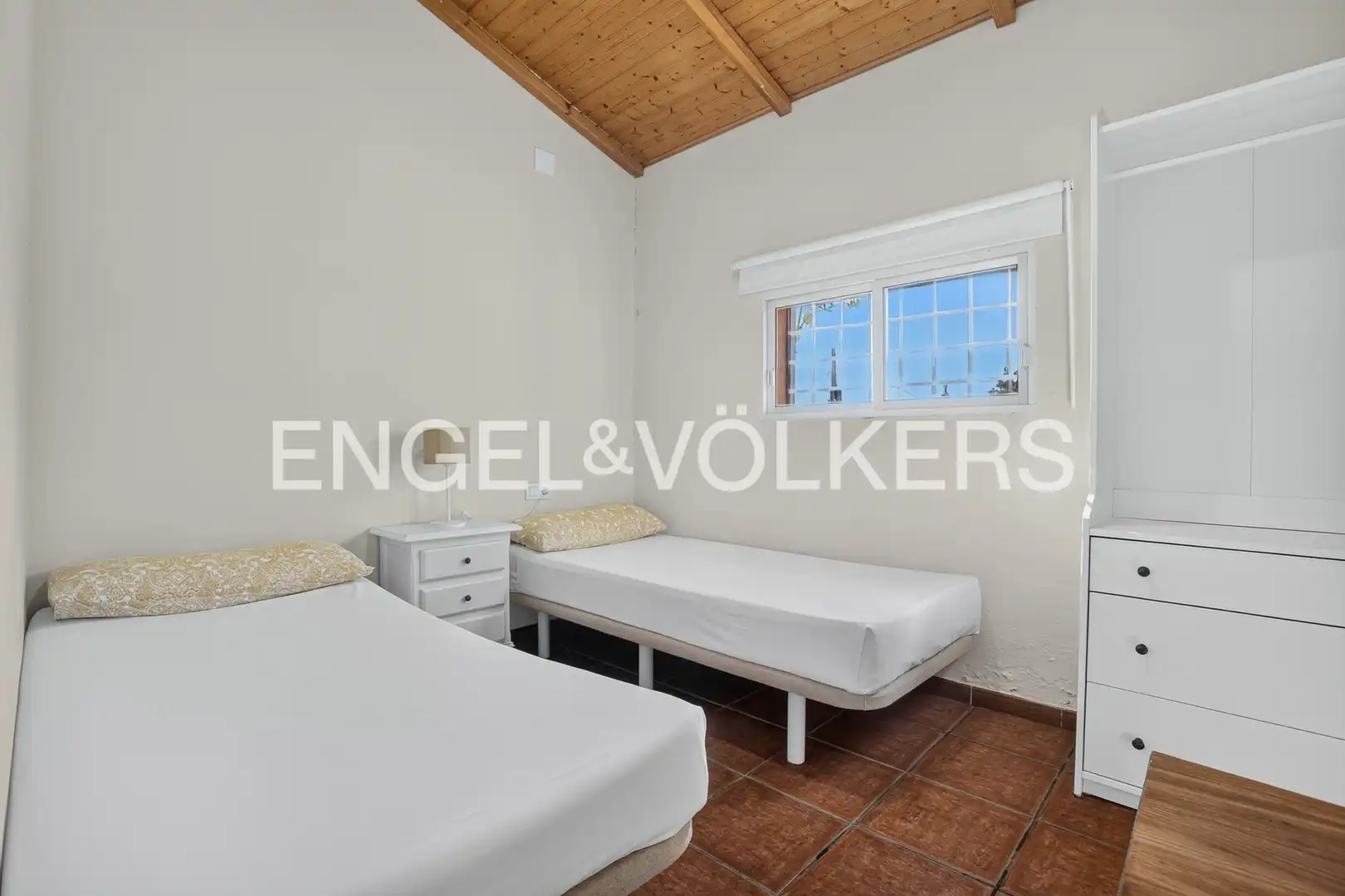 Bedroom of Country homes for sale in Calañas, Huelva