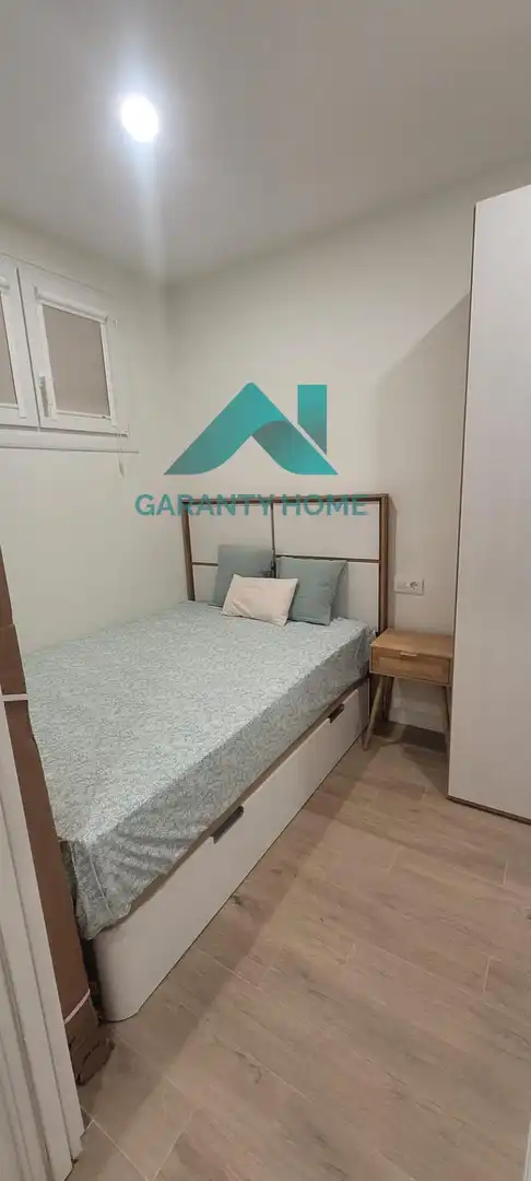 Habitación de Estudio de alquiler en Cáceres con Aire acondicionado, Calefacción y Amueblado
