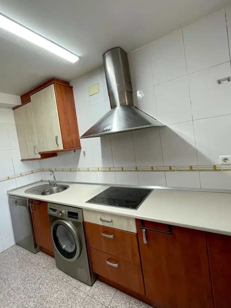 Cocina de Piso en venta en Monzón con Aire acondicionado, Calefacción y Amueblado