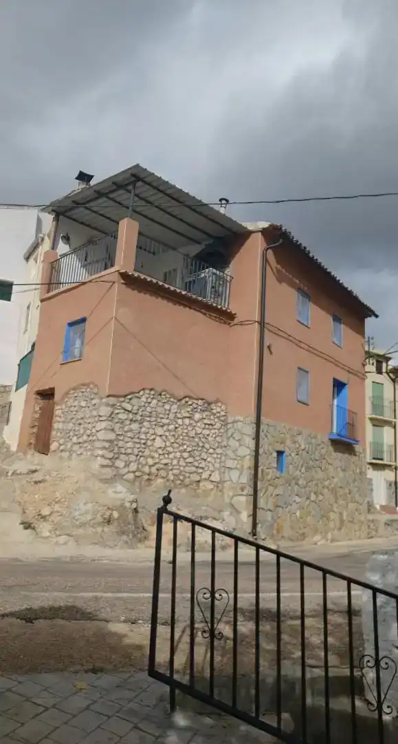 Vista exterior de Piso en venta en Embid de Ariza, Zaragoza