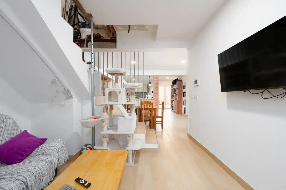 Einfamilien-Reihenhaus zum Verkauf in Mutxamel mit Klimaanlage, Heizung und Terrasse