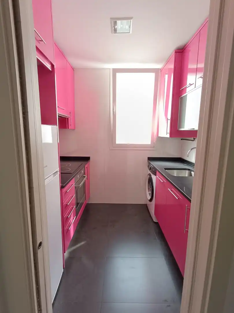 Kitchen of Flat for rent in Madrid  with Air Conditioner, Heating and Parquet flooring
