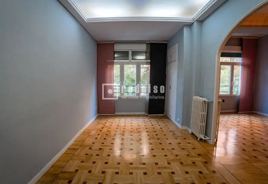 Habitación de Piso en venta en Madrid con Calefacción y Amueblado