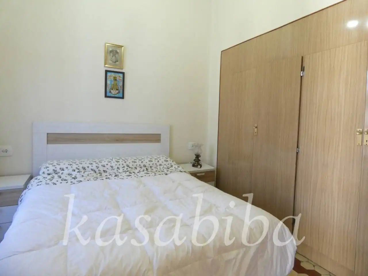 Bedroom of Flat for sale in Valencia  with Air Conditioner and Balcony