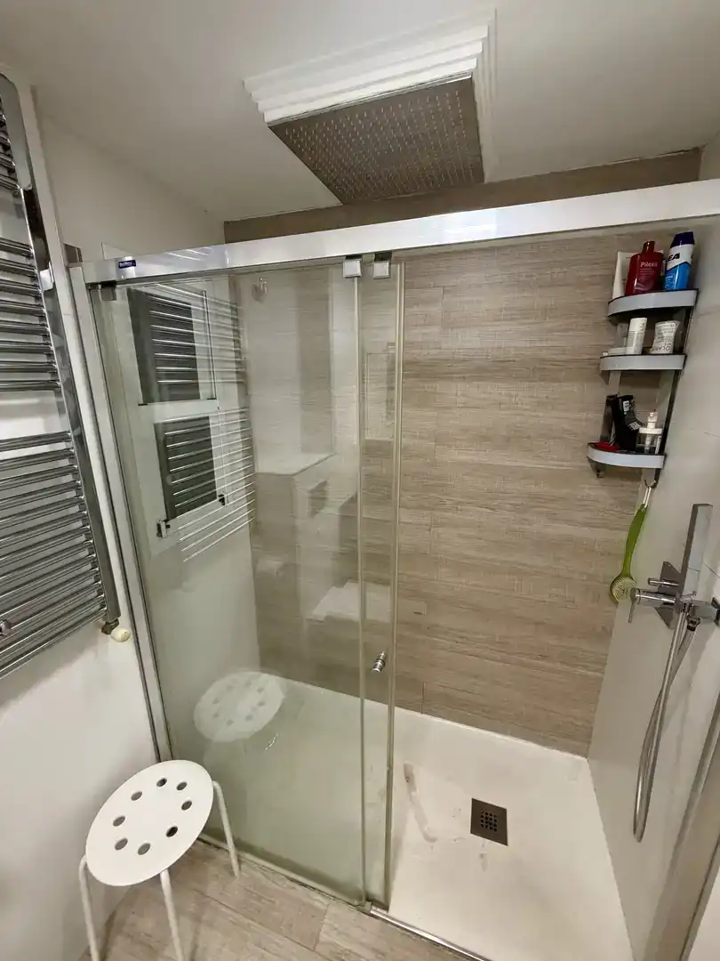 Baño de Piso en venta en Alicante / Alacant con Aire acondicionado