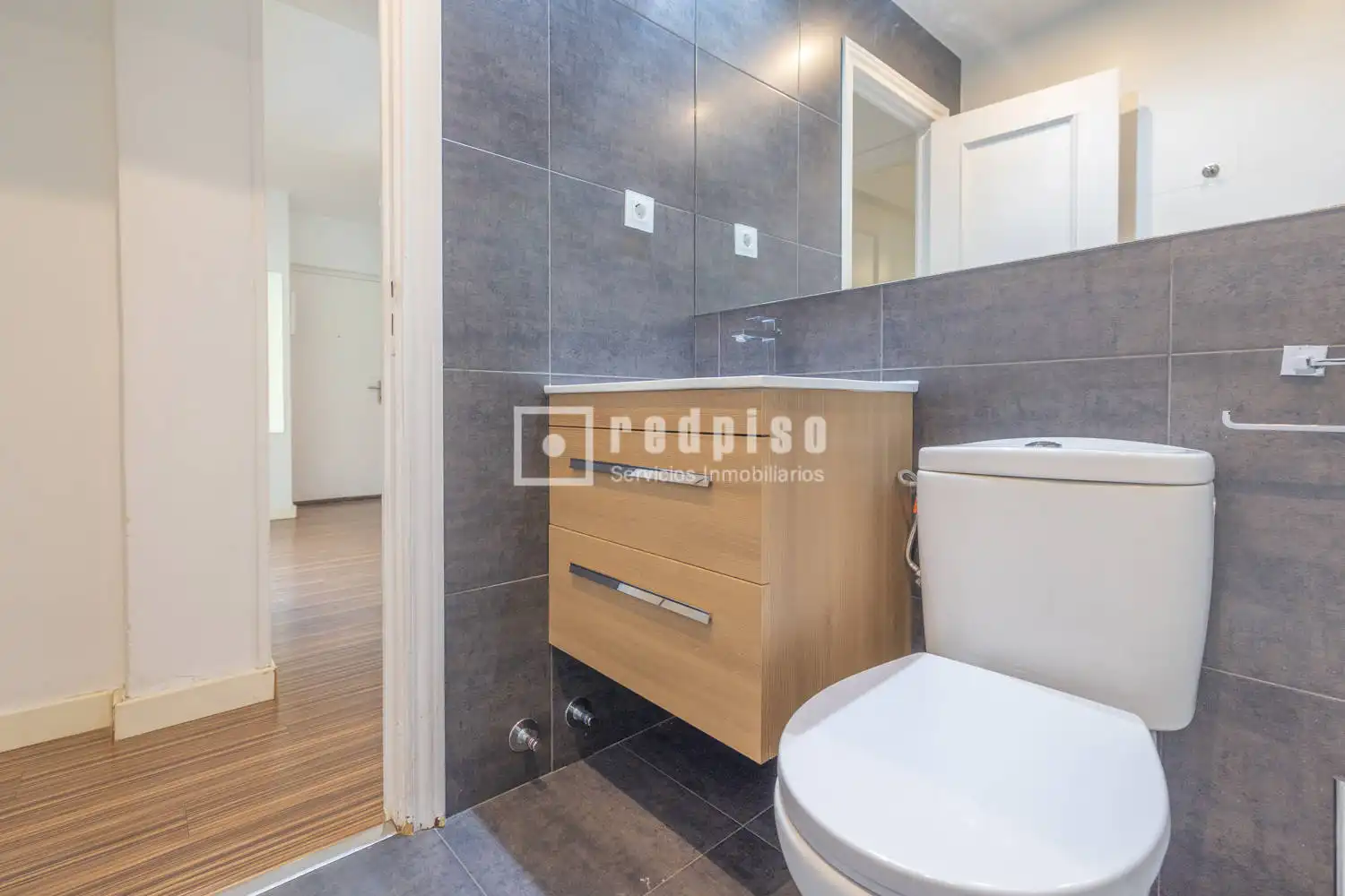 Badezimmer von Wohnung zum Verkauf in Madrid mit Heizung, Privatgarten und Abstellraum