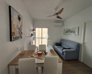 Living room of Flat to rent in Cartagena  with Air Conditioner, Heating and Parquet flooring