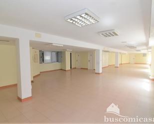 Office for sale in  Granada Capital  with Air Conditioner