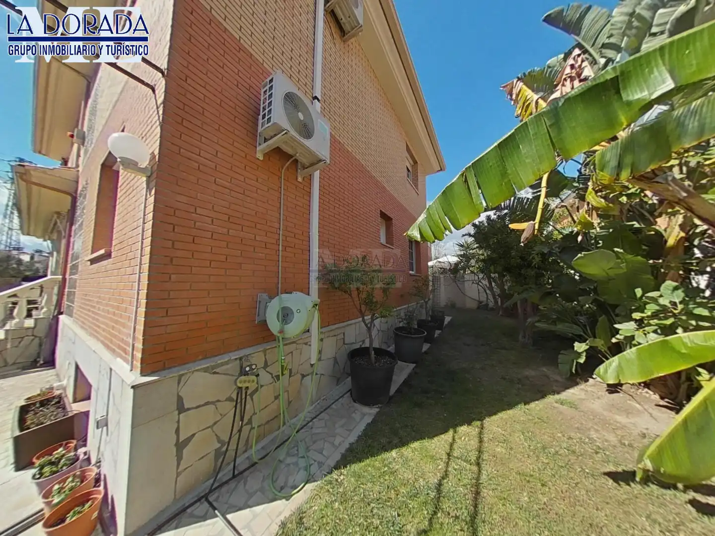 Garden of Houses for sale in Cambrils  with Air Conditioner, Heating and Private garden