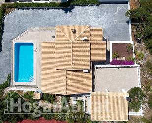 Vista exterior de Casa o xalet en venda en Adsubia amb Aire condicionat, Terrassa i Piscina
