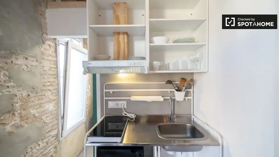 Room in Barrio de Benicalap