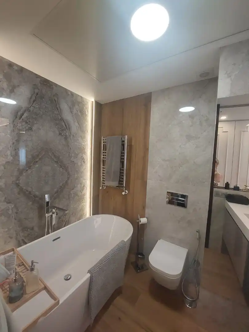 Bathroom of Flat for sale in Córdoba  with Air Conditioner, Heating and Storage room