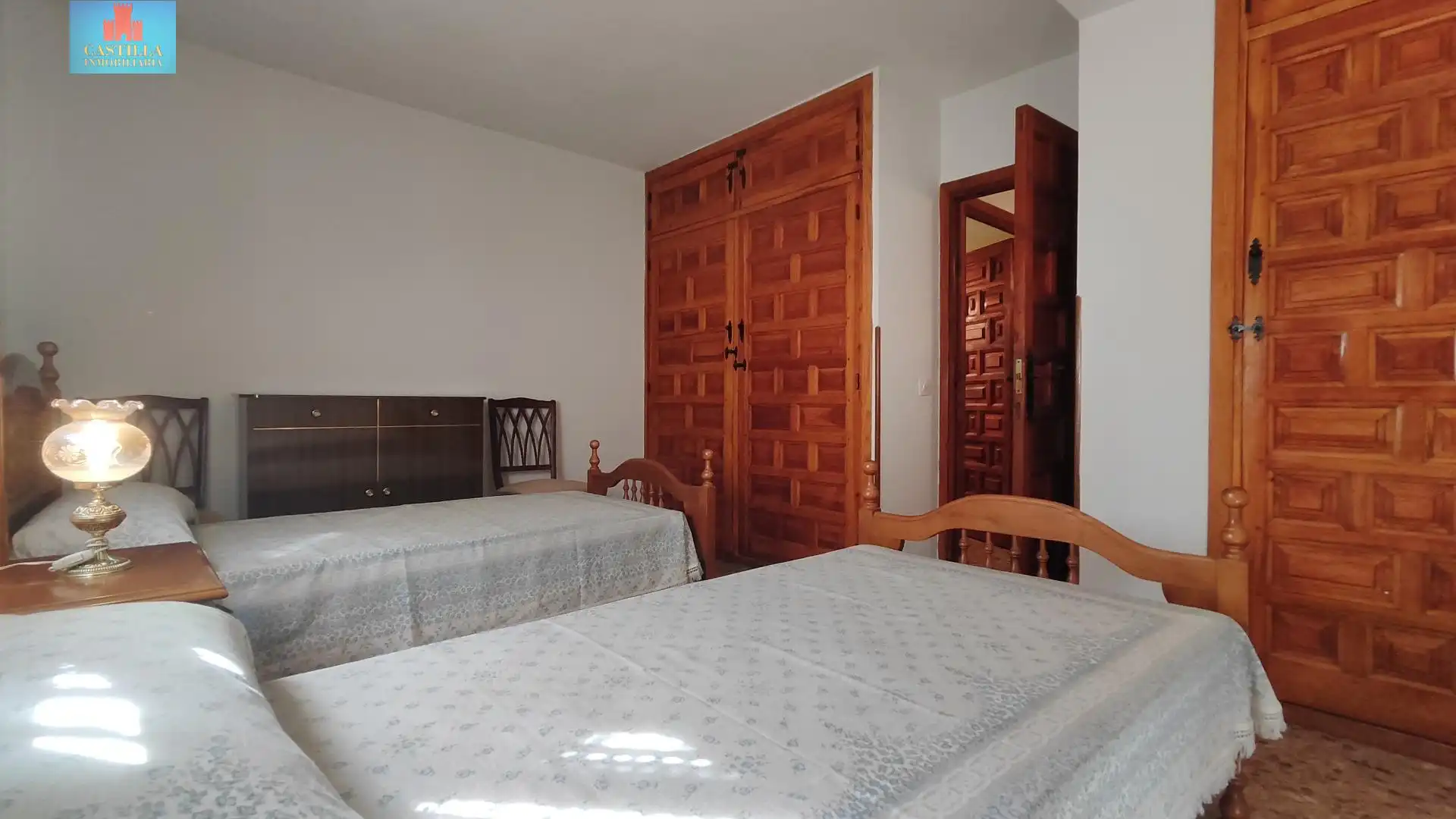 Habitación de Piso en venta en El Barraco  con Calefacción, Terraza y Amueblado