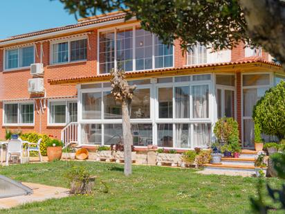 Exterior view of House or chalet for sale in  Zaragoza Capital  with Air Conditioner, Terrace and Swimming Pool
