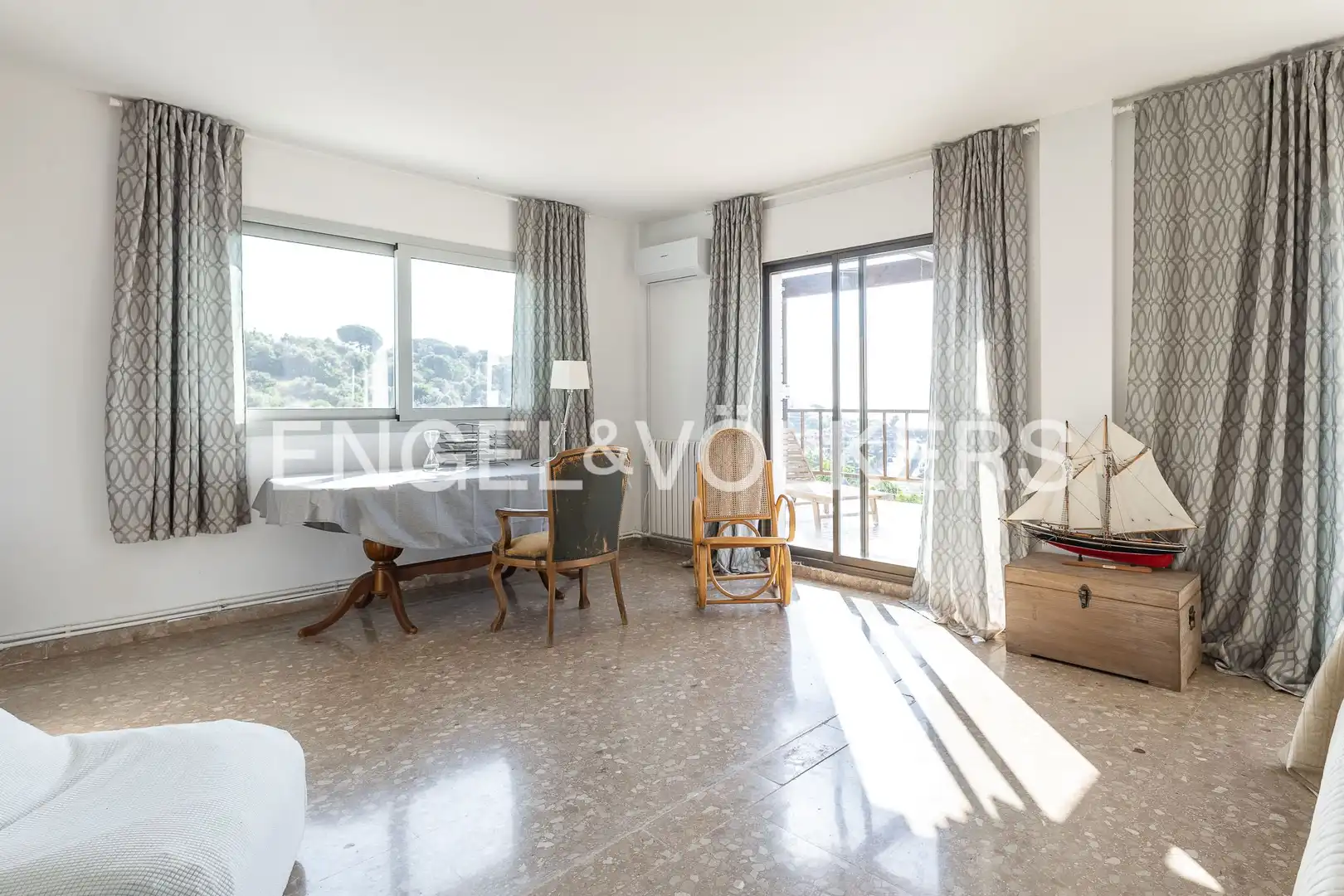 Living room of Houses for rent in Caldes d'Estrac  with Air Conditioner, Heating and Private garden