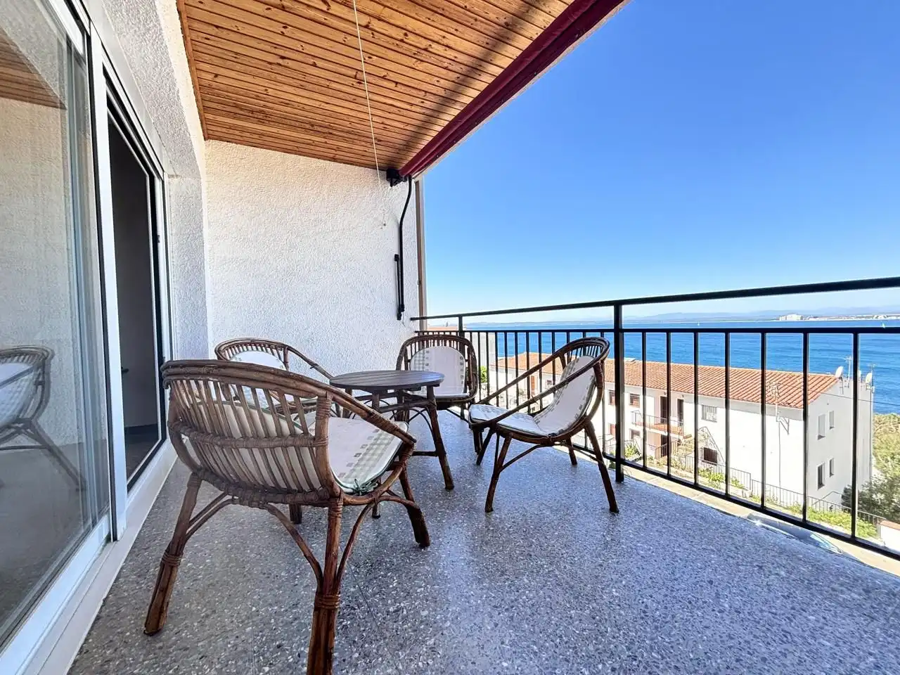 Balcony of Flat for sale in Roses  with Terrace and Furnished