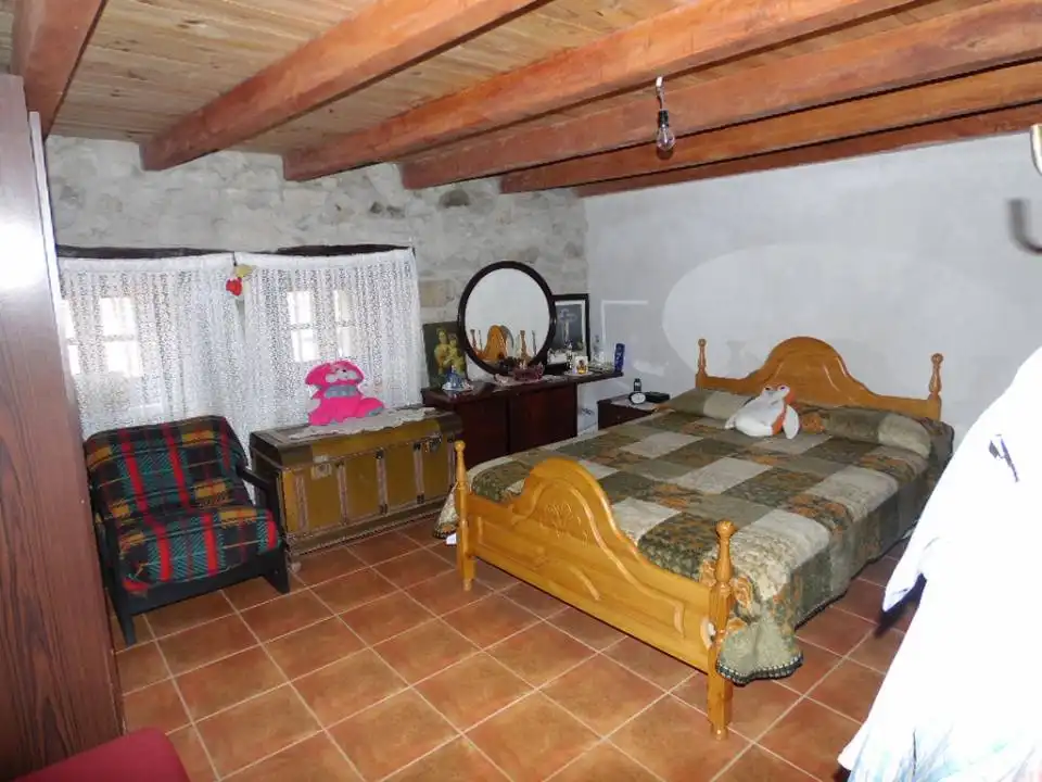 Houses for sale in Junta de Traslaloma