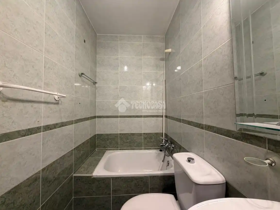 Casa adosada en venta en Av. de la Virgen de Loreto, Centro