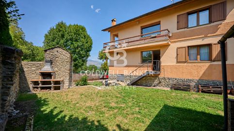 Casa en Queixans con dos viviendas y jardín privado, imatge 3
