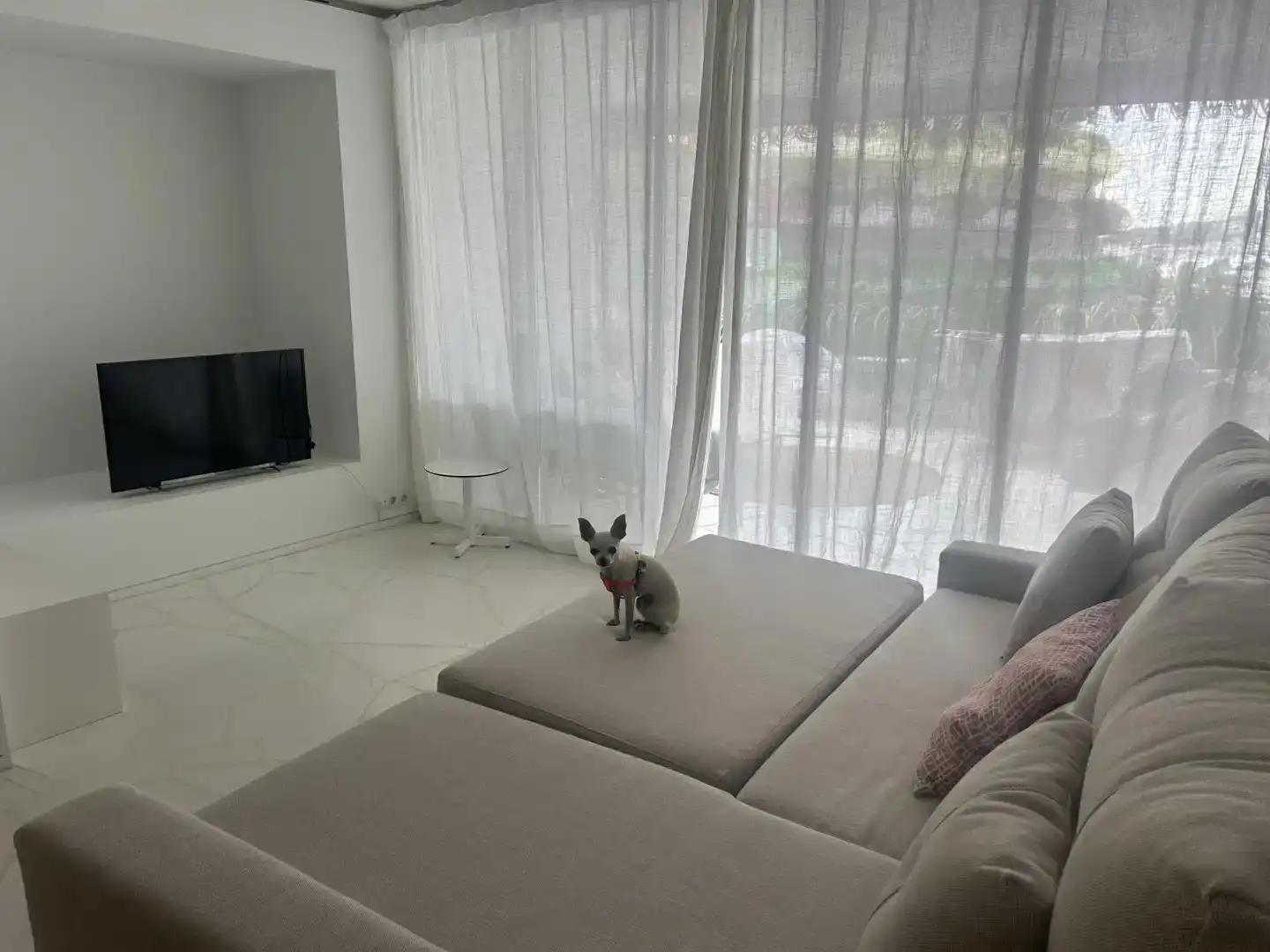 Wohnzimmer von Wohnungen zur Miete in Eivissa mit Klimaanlage, Schwimmbad und Balkon