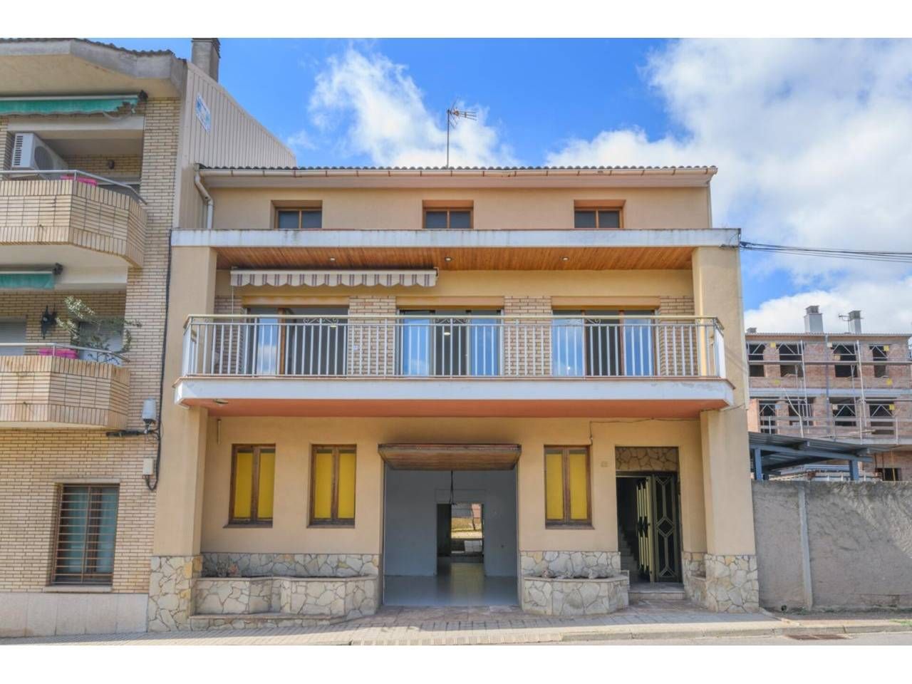 Exterior view of Single-family semi-detached for sale in Avinyó  with Air Conditioner, Heating and Private garden