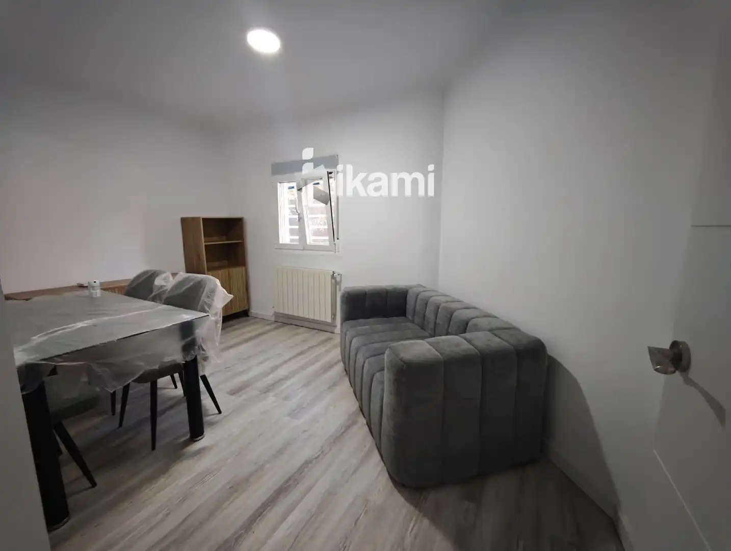 Habitación de Piso en venta en Madrid con Calefacción, Jardín privado y Amueblado