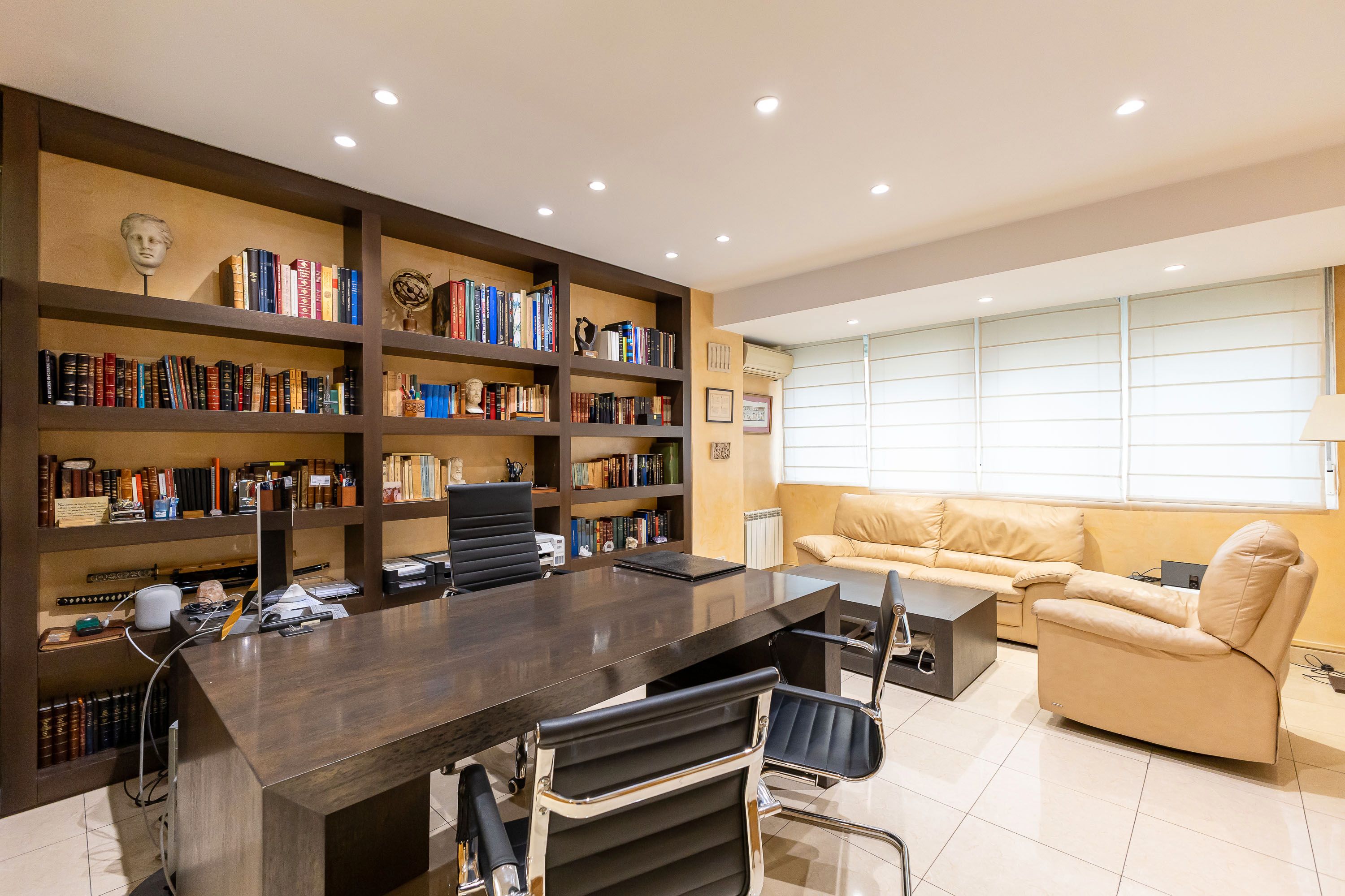 Apartment for sale in  Madrid Capital  with Heating and Storage room