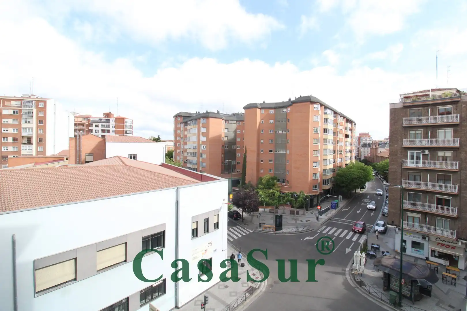 Vista exterior de Piso en venta en Valladolid con Calefacción, Parquet y Terraza