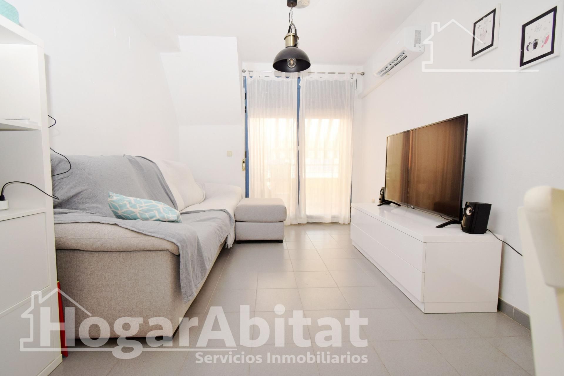 Sala d'estar de Àtic en venda en Canet d'En Berenguer amb Aire condicionat, Calefacció i Terrassa