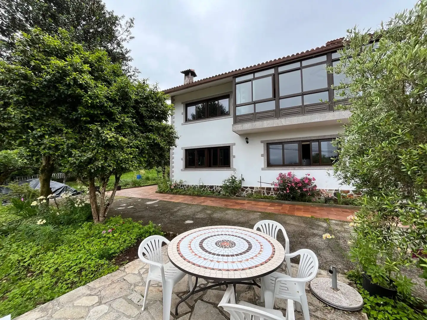 Casa amb jardí en venda a Vila de Cruces
