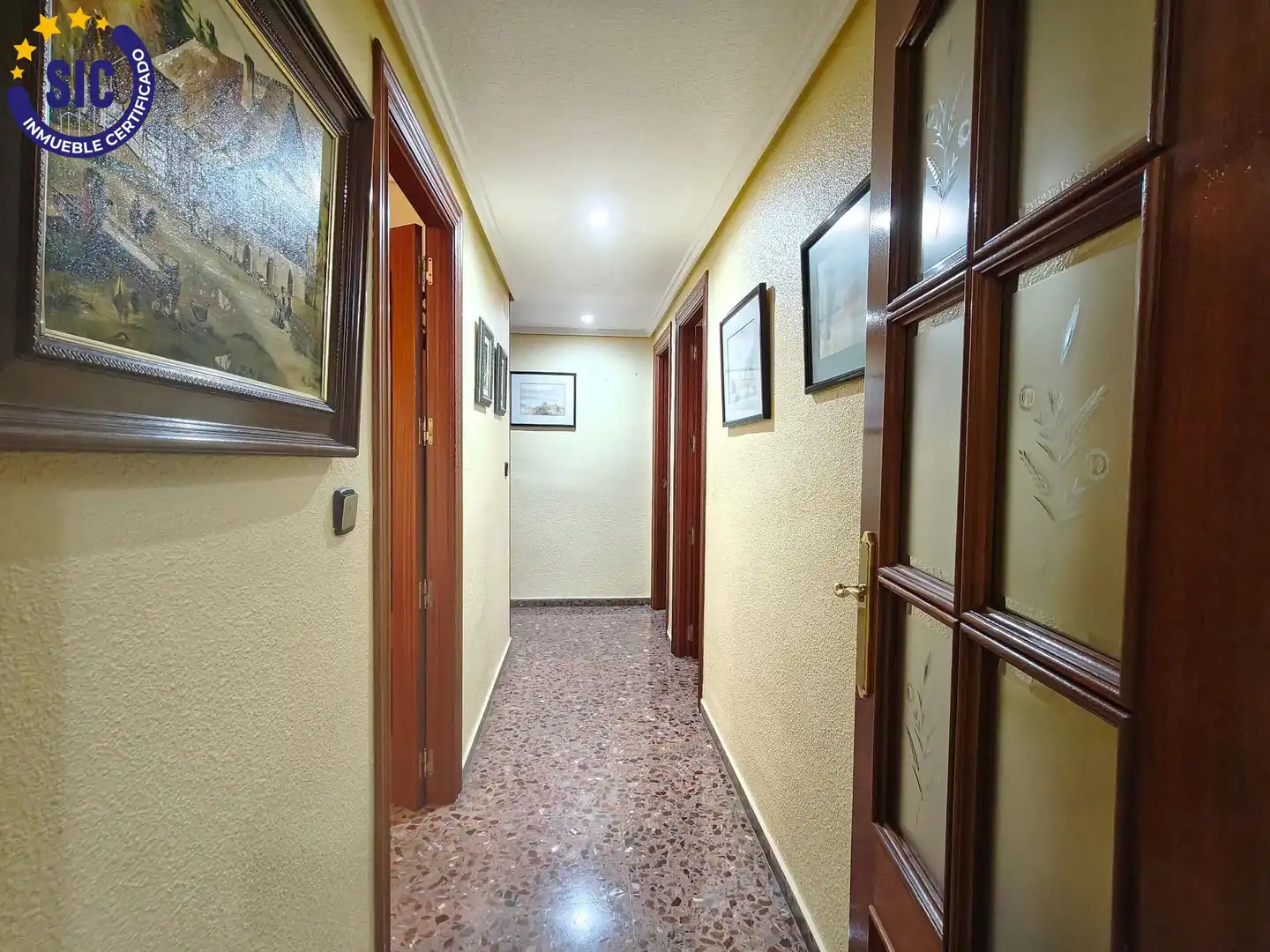 Flat for sale in Valencia  with Air Conditioner and Heating