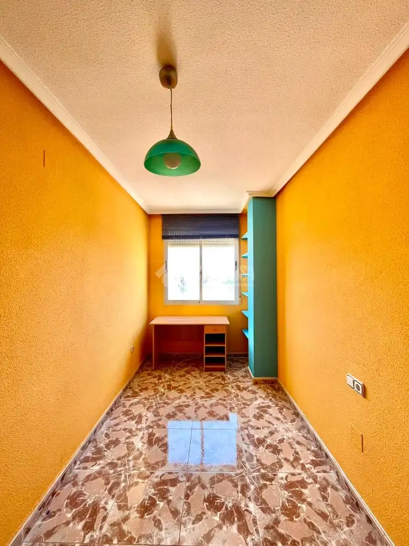Habitación de Piso en venta en Murcia con Aire acondicionado, Calefacción y Balcón