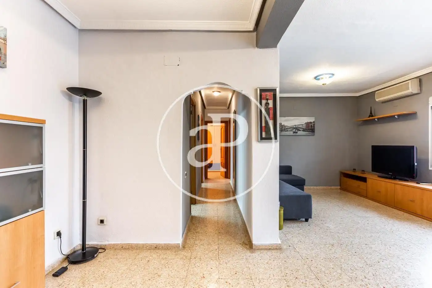 Wohnung zur Miete in Valencia mit Klimaanlage, Heizung und Möbliert