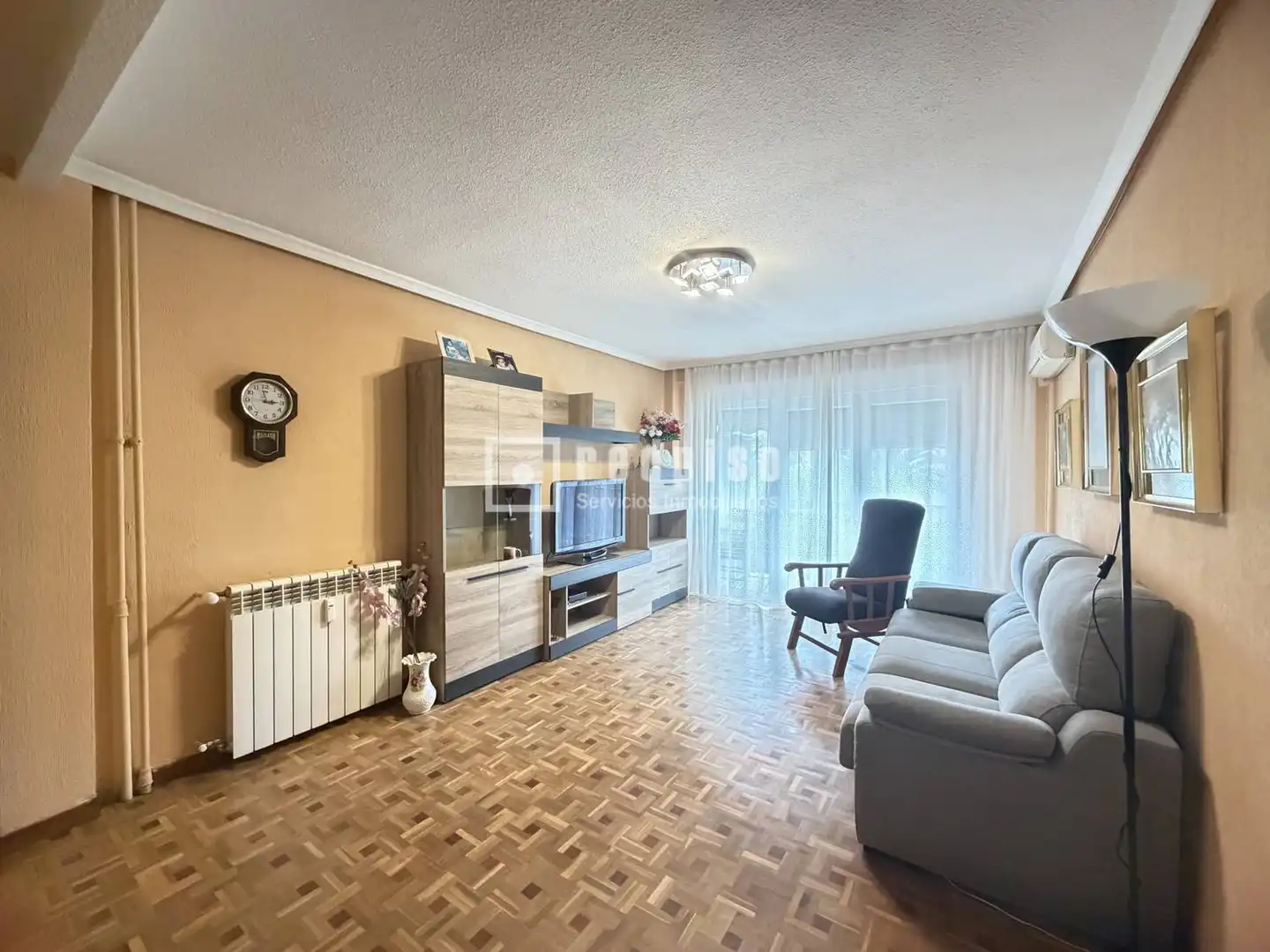 Piso con ascensor en venta en Zarzaquemada, imagen 2