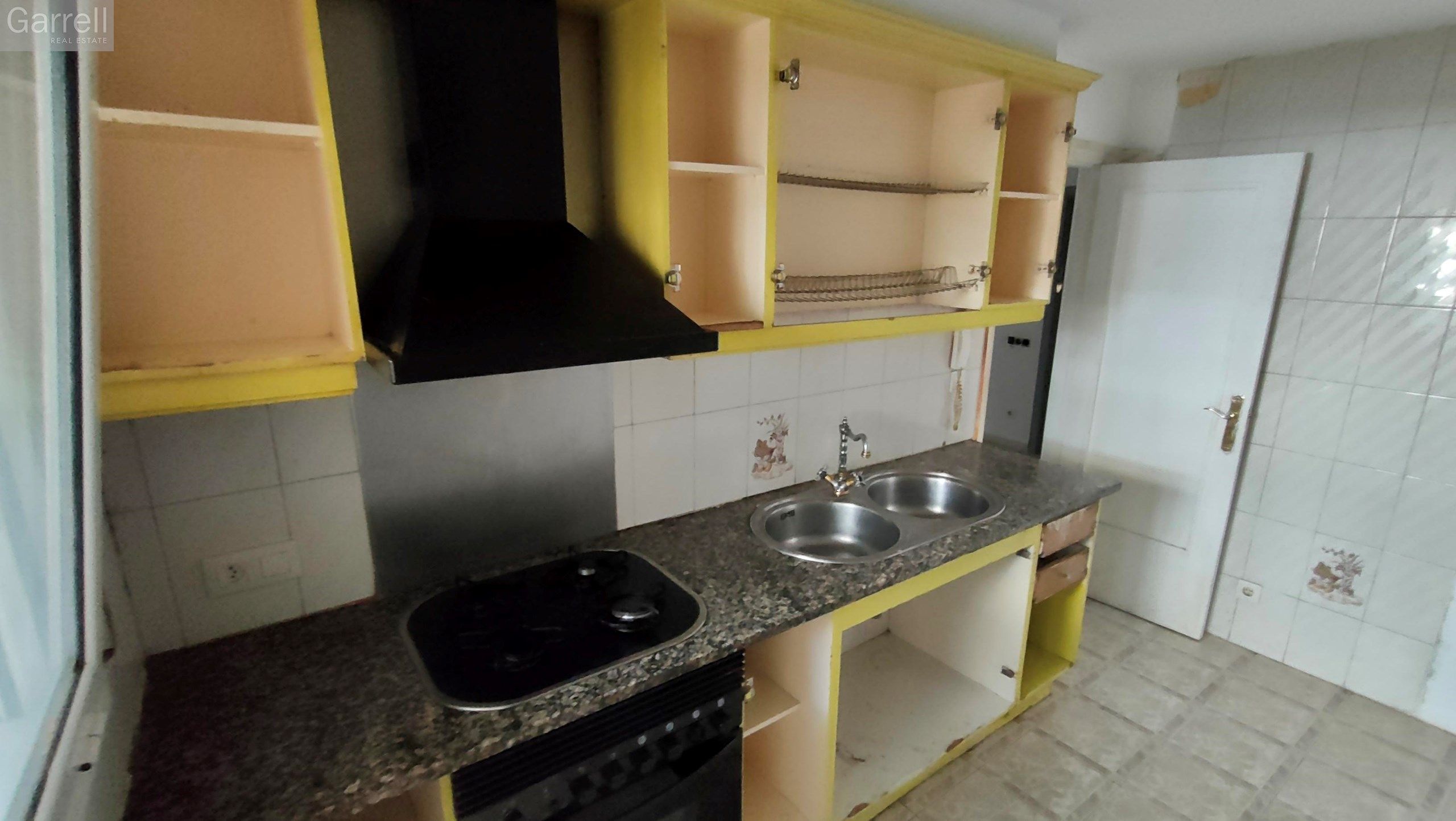 Piso en venta en CARRER ILLES MEDES 
 Es: Pl: Pt:
 BLANES (GIRONA, Mercat - Mas Moixa