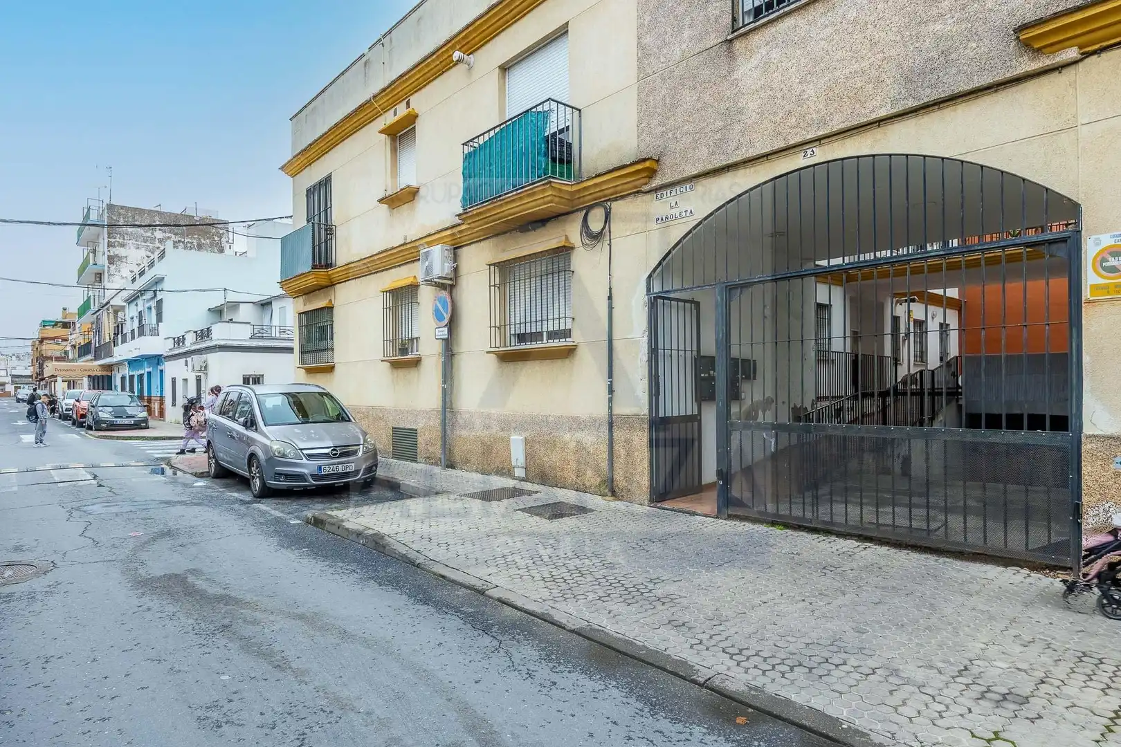 Vista exterior de Pis en venda en Camas amb Aire condicionat