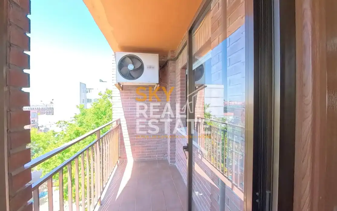 Balcony of Flat for sale in Fuenlabrada  with Air Conditioner, Furnished and Balcony