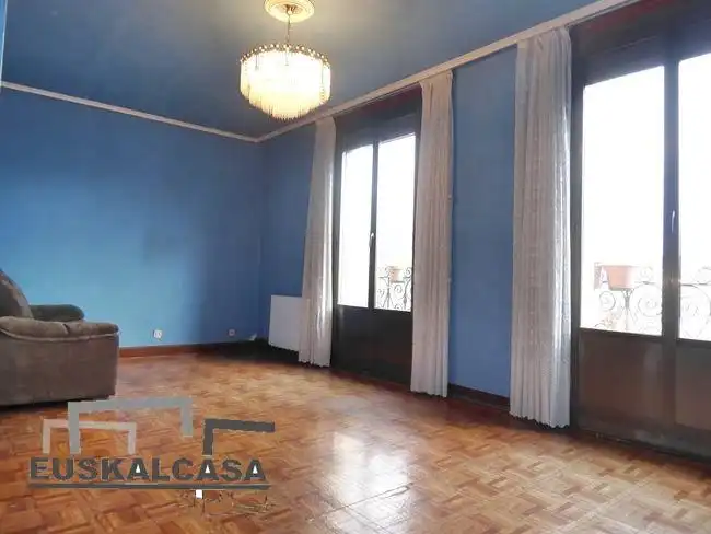 Bedroom of Flat for sale in Bilbao   with Heating and Balcony