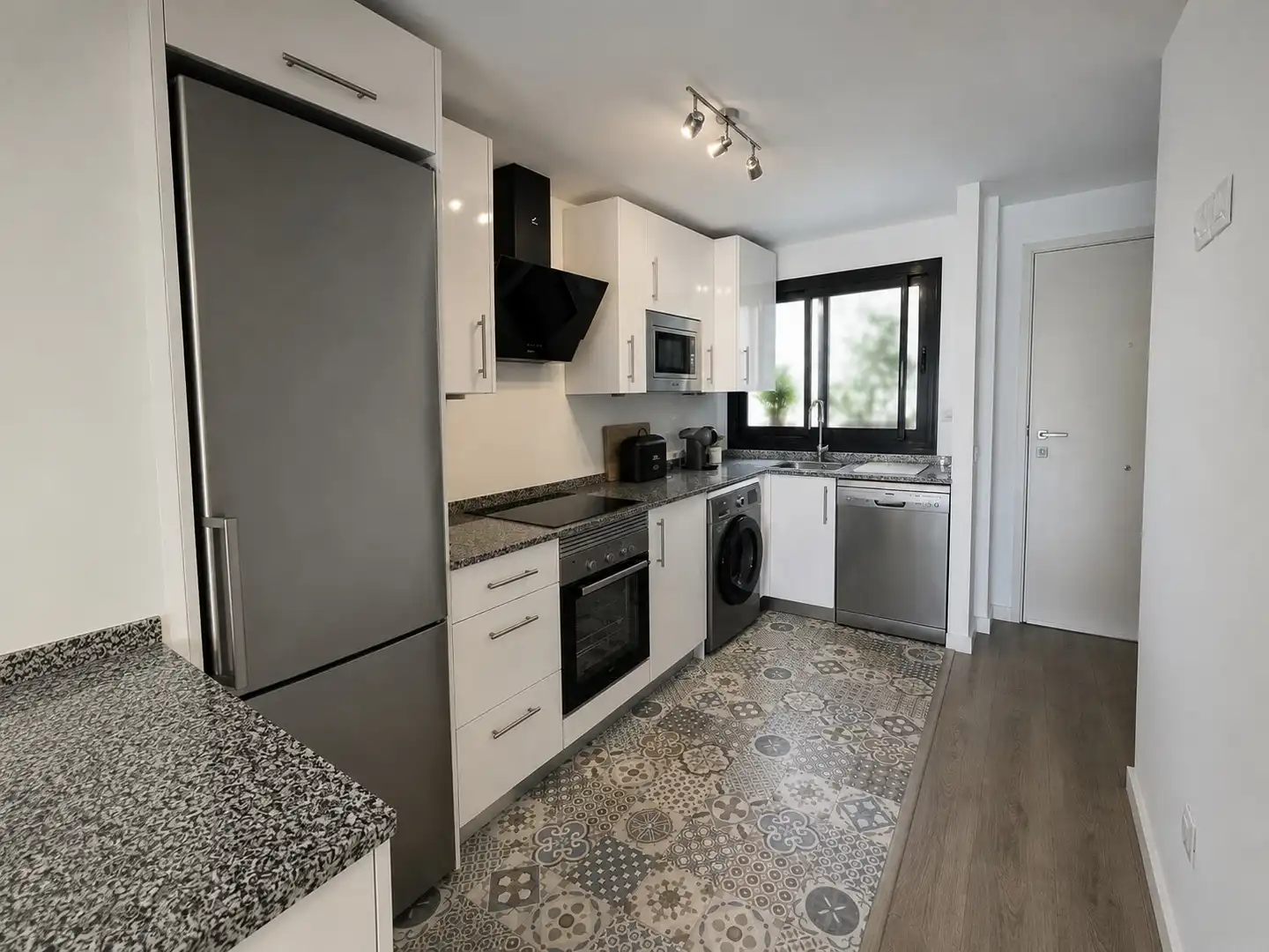 Cocina de Piso en venta en Vélez-Málaga con Aire acondicionado, Calefacción y Terraza