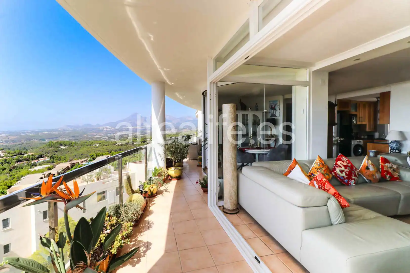 Vista exterior de Apartament en venda en Altea amb Aire condicionat, Terrassa i Forn