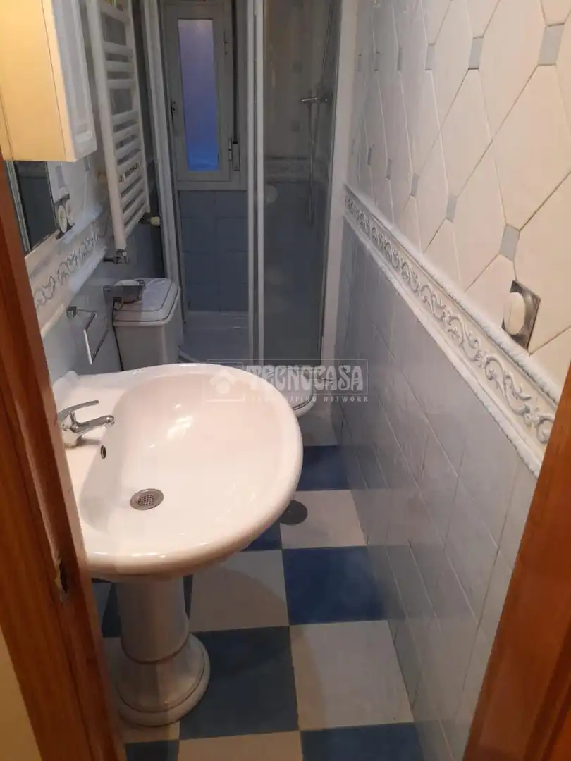 Bany de Pis en venda en Madrid amb Calefacció i Parquet