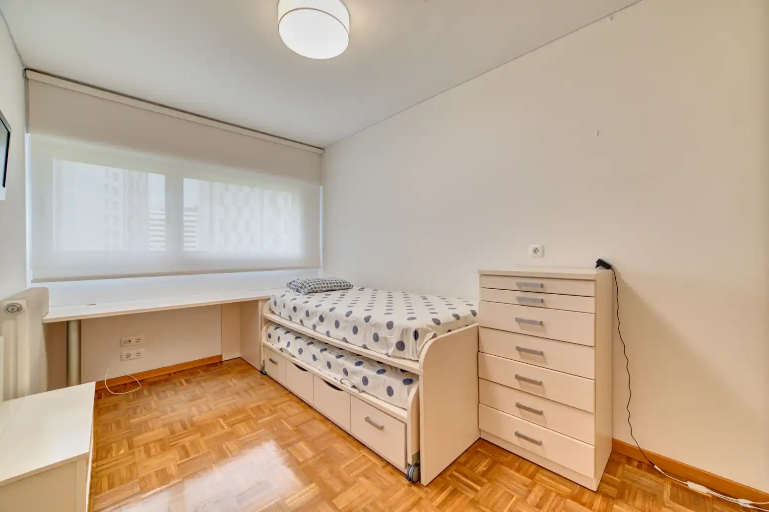 Habitación de Piso de alquiler en  Pamplona / Iruña con Calefacción, Parquet y Trastero