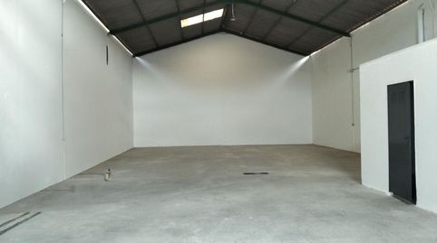 Foto 4 von Fabrikhallen zur Miete in La Paz, Alcalá de Guadaira
